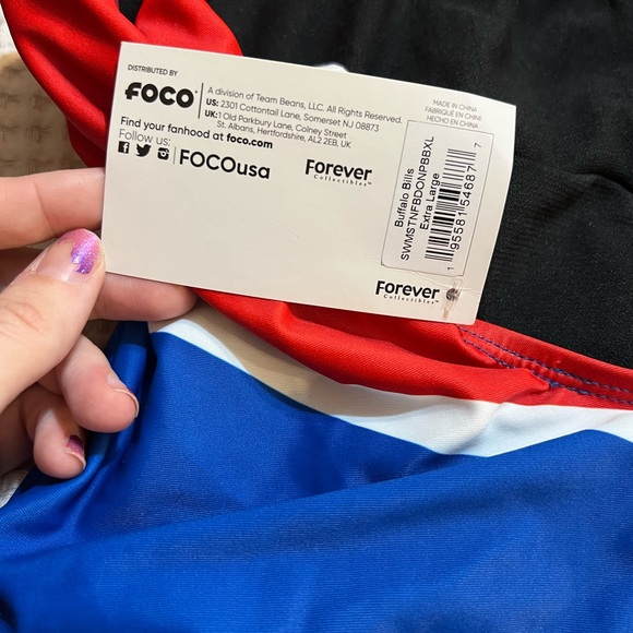 Official NFL fan gear Buffalo Bills swimsuit - Picture 2 of 6